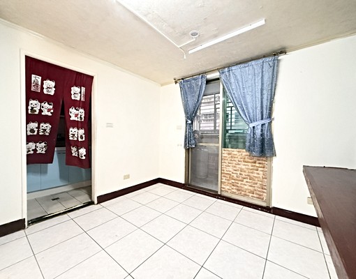 免仲介費*可租金補貼!室內大坪數五房設計適合家庭入住 - Image 8