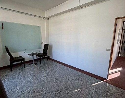 清水民和路透天分租整層2房大空間 - Image 2