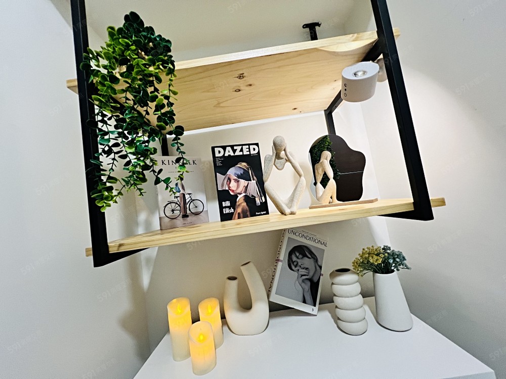 置物櫃除了放雜物外;更可以放上您的展示品~向客人展示您的內涵