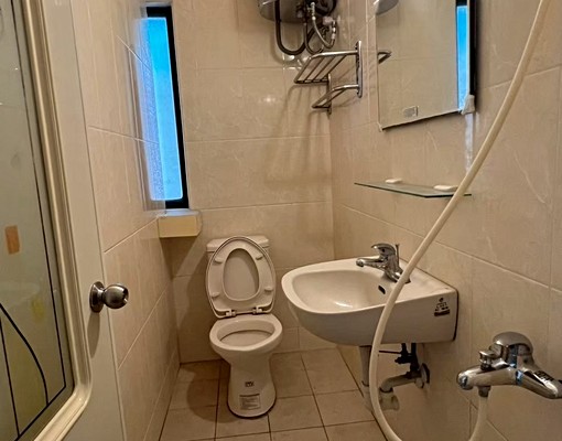 近高醫出入單純的分租套房 - Image 3