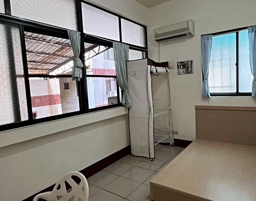 近高醫出入單純的分租套房 - Image 1