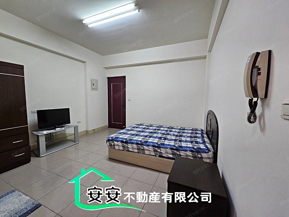 房間一,無陽台,室內空間比較大