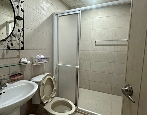 近南港展覽館捷運..3房一樓公寓 - Image 9