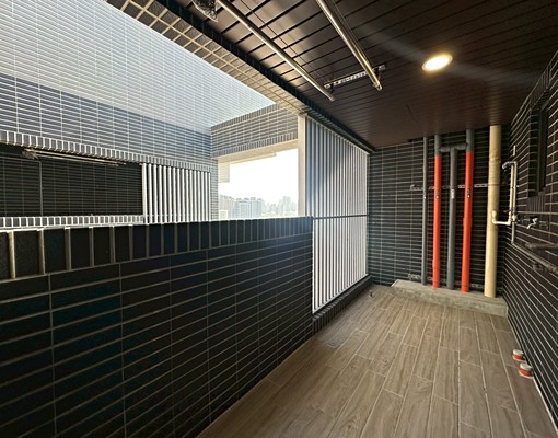 找五泰最安心思思~環境適合居住~帶車位~4房2廳2衛2陽台! - Image 1