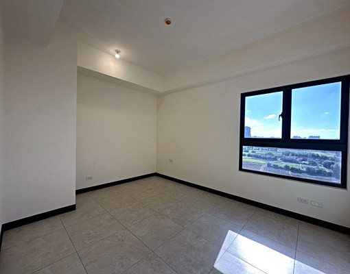 找五泰最安心思思~環境適合居住~帶車位~4房2廳2衛2陽台! - Image 5