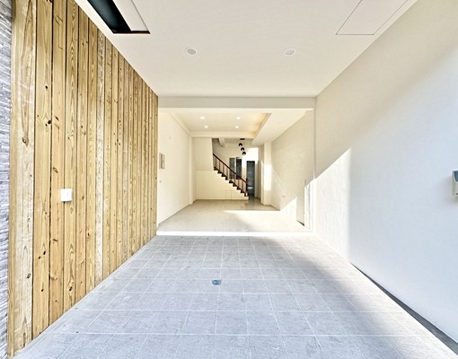 你沒看錯💖整棟可住可店可營登報稅門前車 - Image 3