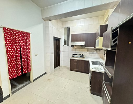 出租✨友愛商圈電梯別墅05-2339797 - Image 3