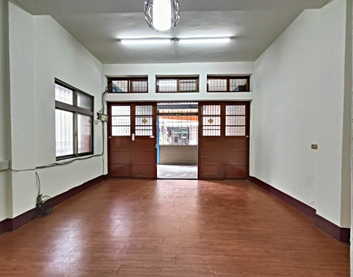 南陽學區/近圓環/正路邊/可店可住美透天 - Image 3