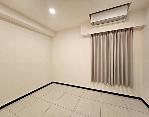 五泰可租補~免仲介費~協和豐馥全新大三房車~可寵物 - Image 8