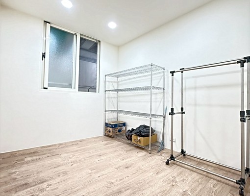 大三房30坪🉑雙租補台水台電近文心崇德商圈💞 - Image 9