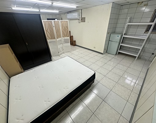 近捷運七張站【超值租案】獨洗★流理臺★大露臺 - Image 2