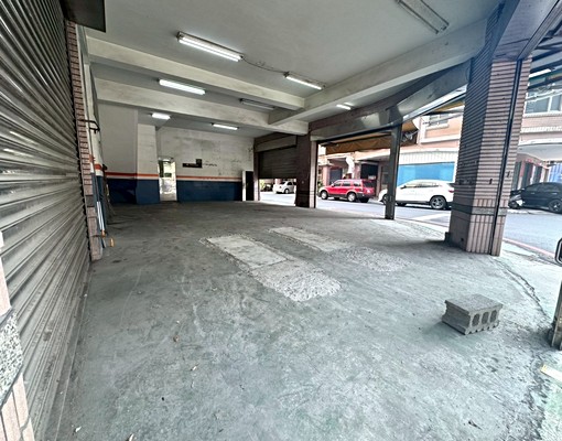 💰前鎮企業、店面首選|大地坪面寬三窗店住|黃金賺錢宅💰 - Image 2
