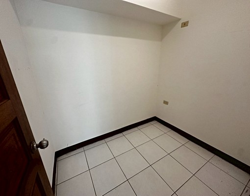 樹林大安路邊間四房~可入戶籍!可租補!誠找單純小家庭入住 - Image 9