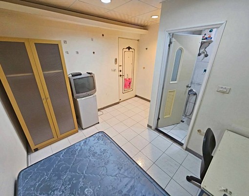 永安市場😍免爬梯對外窗採光通風!捷運機能環境乾淨! - Image 1