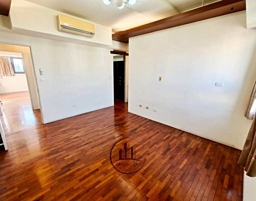 西區超大坪數🔥更衣室🔥系統櫃3+1房🔥含車位租補戶籍 - Image 7