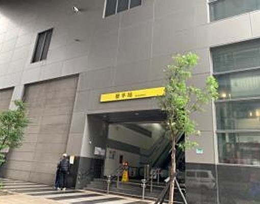 中和景平捷運站旁~採光好三房~可租補 - Image 1