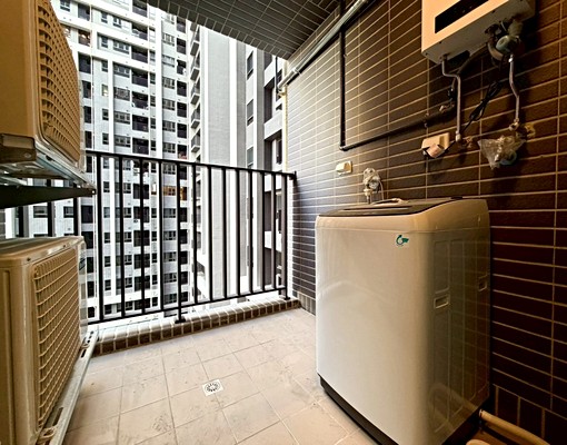 程蕉我是承辦🍌遠雄幸福成全新完工可租補含管含家具直接入住 - Image 14