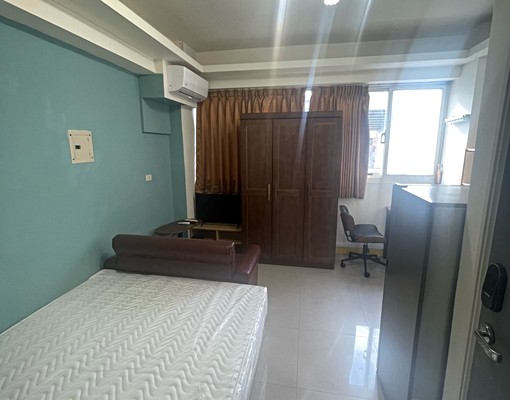 新莊車站旁電梯套房獨立洗脫烘衣機傢俱全採光佳 - Image 1