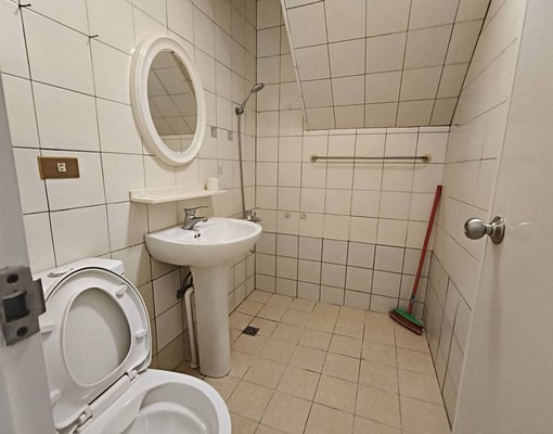 近大寮中庄國中成熟商圈~店住兩相宜美透天 - Image 6