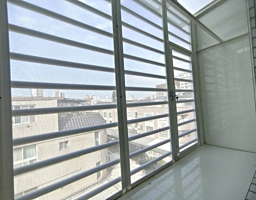 ⟪頭份好屋可租補⟫中央路旁傢俱家電齊全.機車位. - Image 7