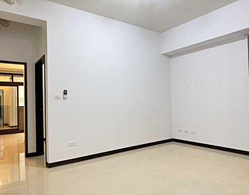 近A8文化二路~長庚A8兩房空間~空屋無家具 - Image 3