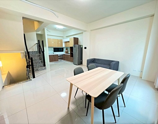 ★暘光CITY★台水電★可停雙車★家俱電全配 - Image 1