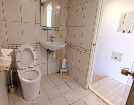 一中商圈文青閣樓套房 - Image 18