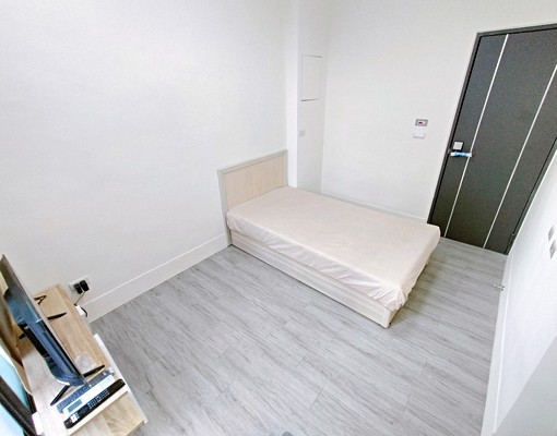 西屯新光三越/可貓/可雙租補/更衣化妝間/全新採光套房 - Image 2