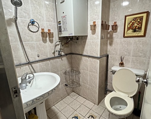 可雙租補獨立小廚房近火車站🌟傢俱電全配🌟台水電 - Image 4