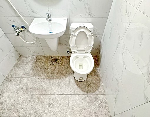 近大港國小-巷內透天❤全新整理-明亮空屋大4房❤可租屋補助 - Image 11