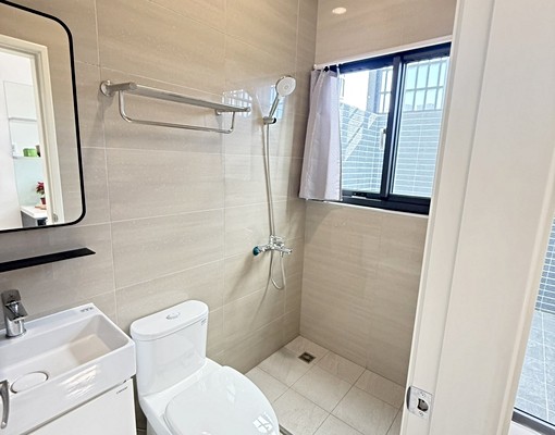 北屯區超美樓中樓🔥陽台獨洗🌟衛浴開窗🌟可租補🌟可短租 - Image 9