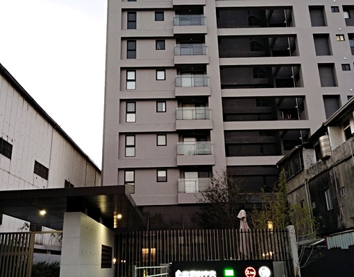 宏泉IN中央,2房2廳2衛2陽台平面車位,可租補 - Image 2