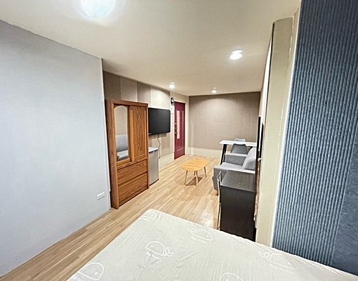 捷運徐匯中學5分/全新裝潢。獨立洗衣。可寵物。小飯廳 - Image 3