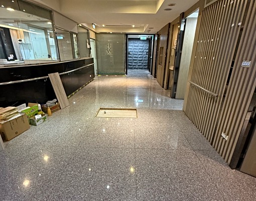 板橋電梯2樓便宜店面 - Image 2