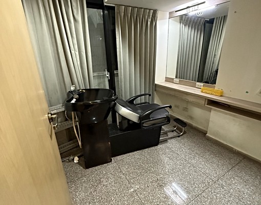 板橋電梯2樓便宜店面 - Image 8