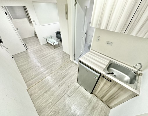 ✨電梯超便宜一房一廳✨近東平夜市✨獨洗曬.流理台✨租到賺到✨ - Image 8