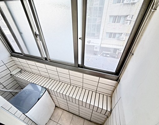 小洪精選-陽台獨洗💜採光通風💜衛浴開窗💜電梯 - Image 8