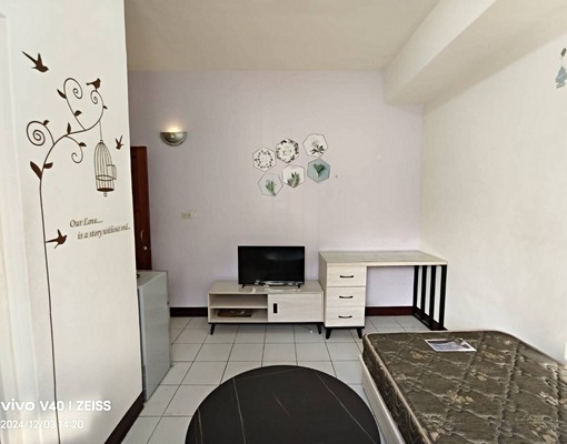 變頻冷暖/單人套房/天然氣熱水,跟土地公當鄰居哦 - Image 2