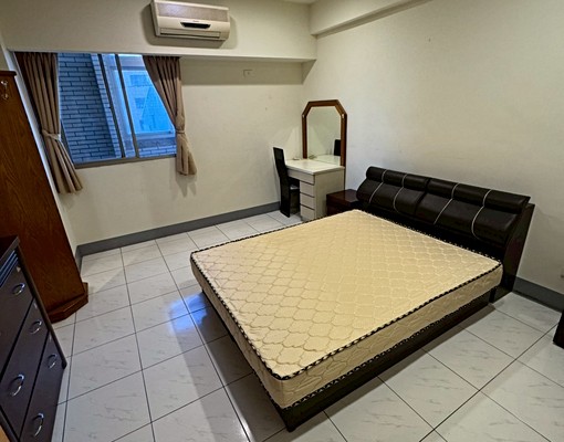 電梯三房.含管.傢俱電齊全 - Image 3