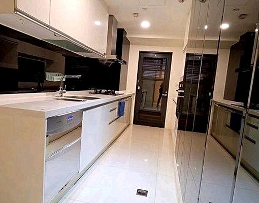 七期4房空屋附冷氣前後陽裝潢.含管理費平面車位 - Image 4