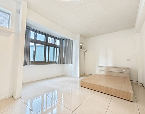 中清路一段-公寓三樓2大房-台水台電-可租補-可貓 - Image 3