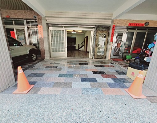 金鼎/鼎新大地坪透天5樓店面 - Image 4