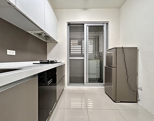 楠梓高大特區【水依林高樓2房】 - Image 11