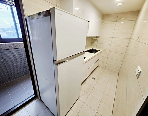 好康居電梯兩房+車位|麥當勞・全聯旁|租金含管理費車位 - Image 9