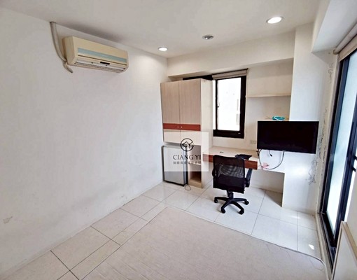 成功路近海安商圈火車站精美小套房✨可租補 - Image 2