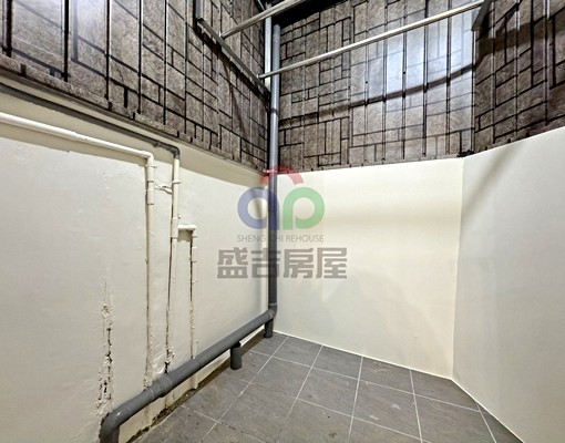 新光遠百,可租補可寵獨洗曬大套房 - Image 4