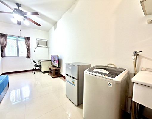 總管家✨️豐原火車站正對面大套房獨洗曬✨️免仲可租補 - Image 5