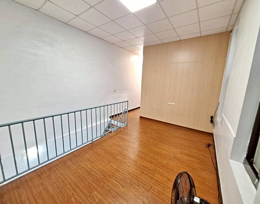 租~哈瑪星渡船頭壽山安靜透天 - Image 7