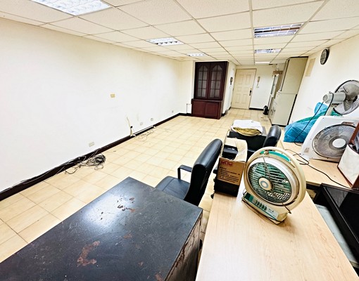 捷運中山/晶華酒店,電梯住辦/需公證,可裝潢/警衛/垃圾代收 - Image 4