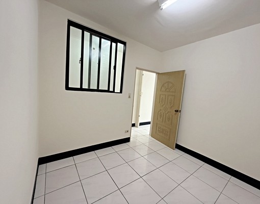 近幸福路宏泰市場|兩房空間好規劃|大露台好運用 - Image 7